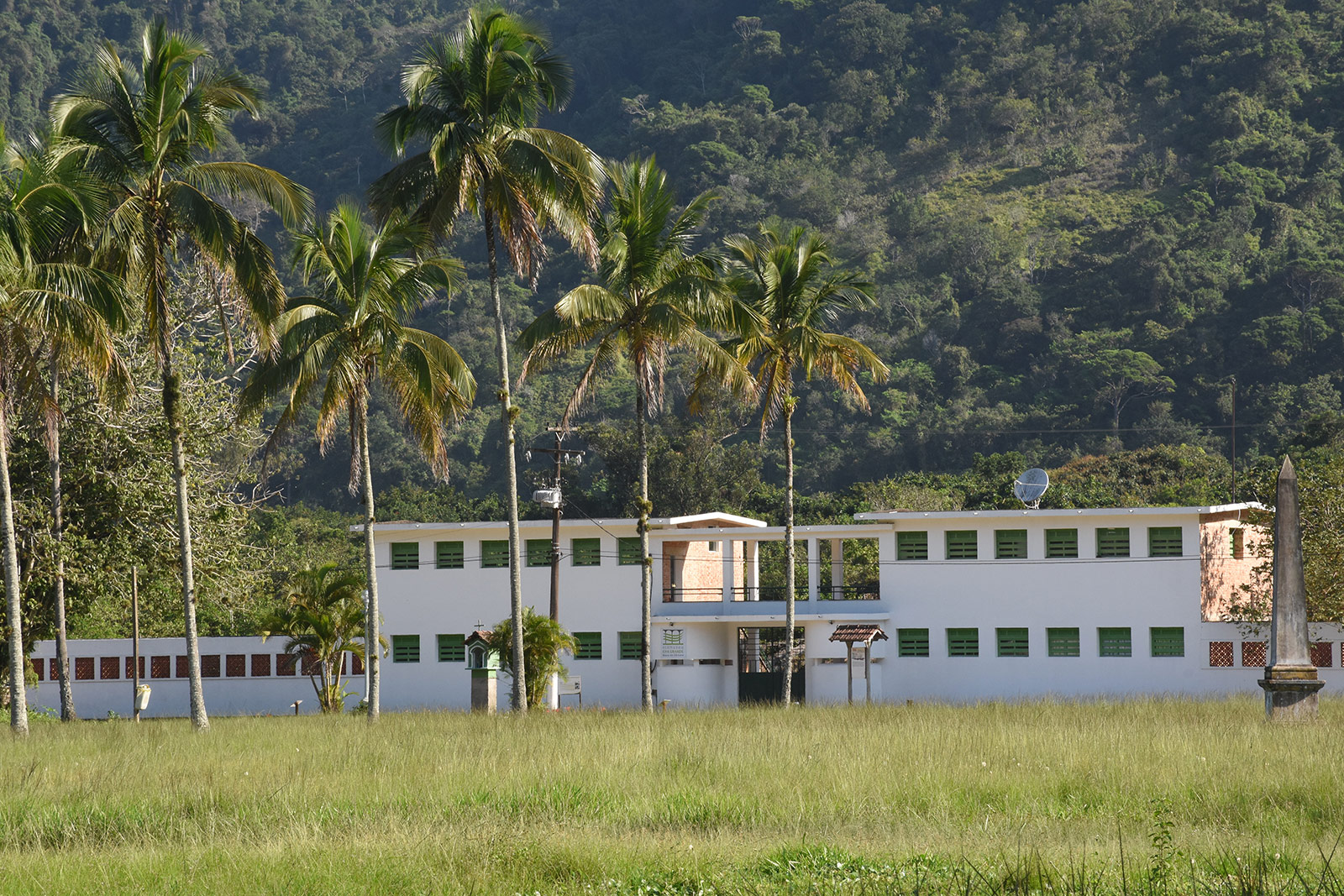 Ruínas do Presídio Cândido Mendes