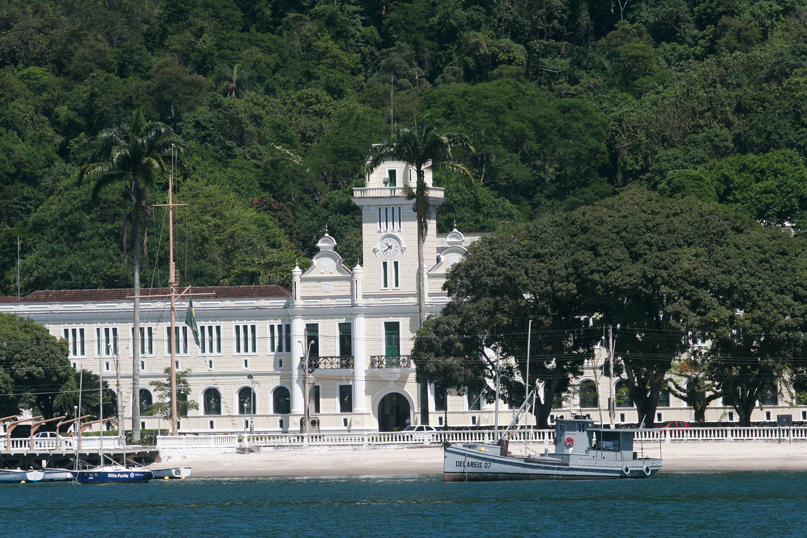 Colégio Naval – Est. do Contorno – Enseada Batista da Neves