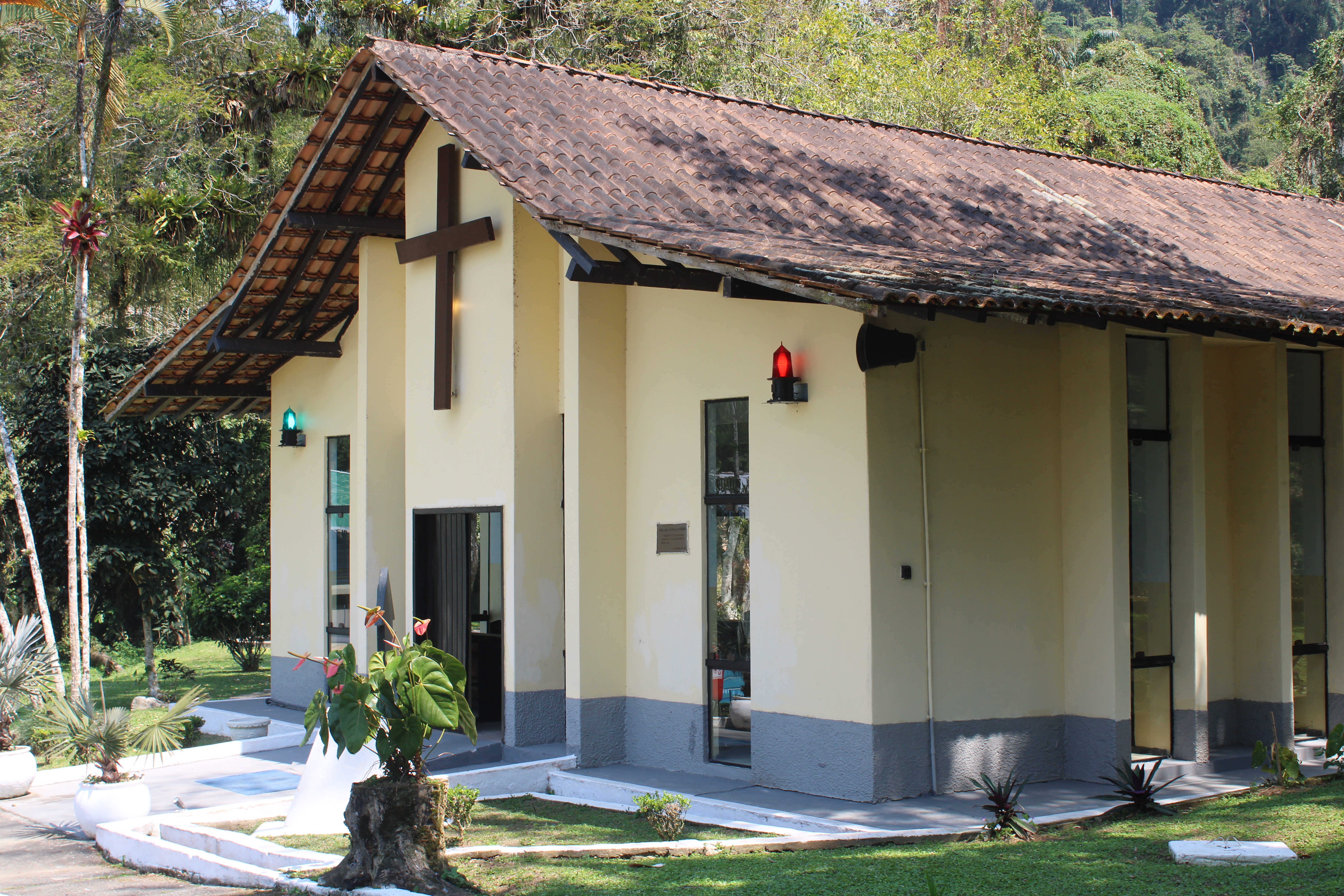 Colégio Naval – Est. do Contorno – Enseada Batista da Neves