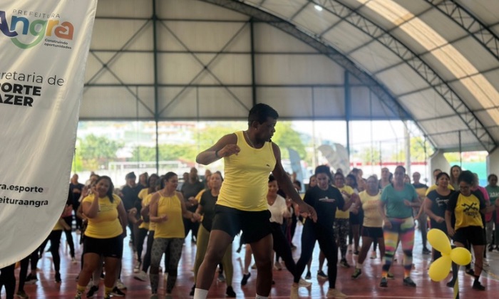 Aulão reúne mais de 150 alunas dos polos esportivos da Prefeitura