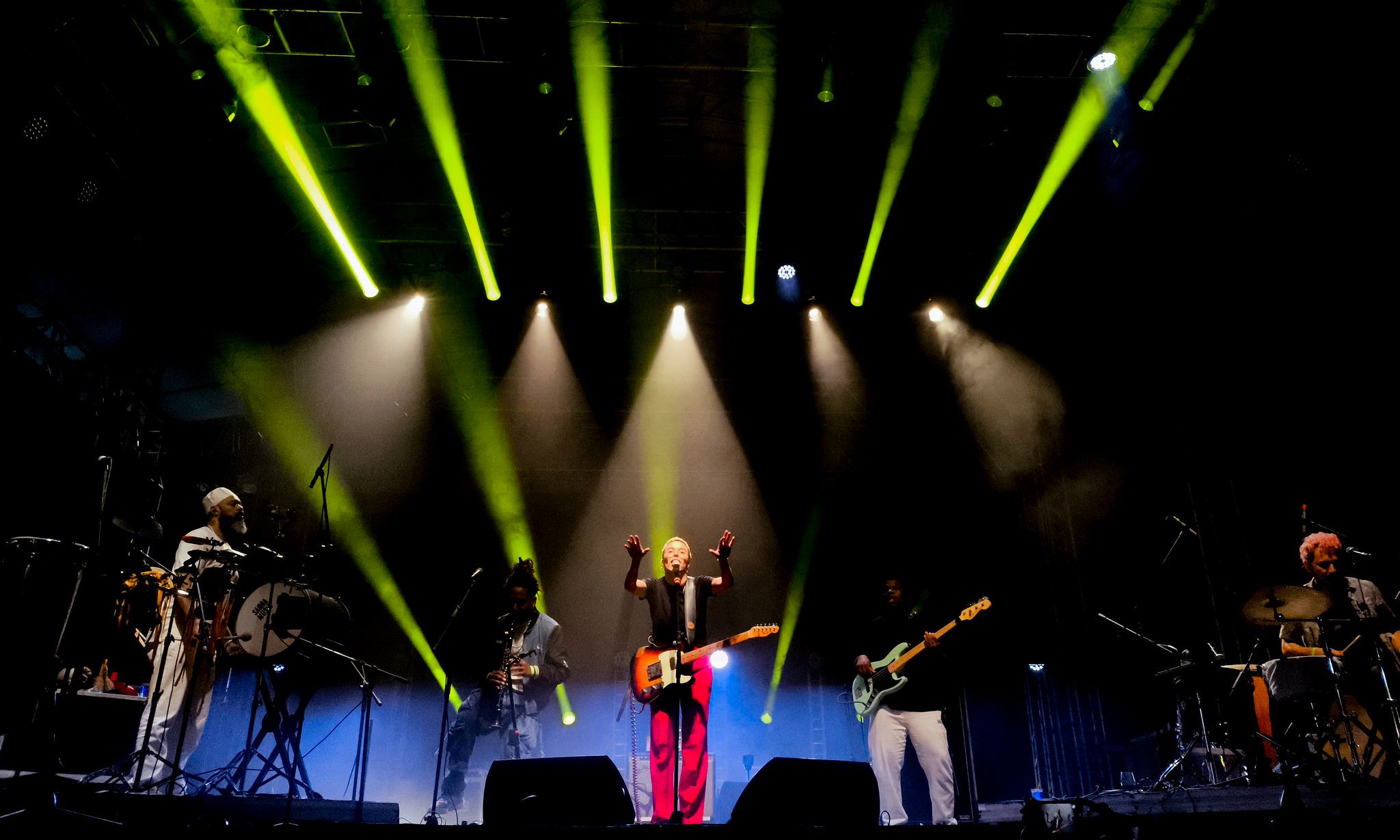 Maria Gadú encanta público no Festival de Música e Ecologia da Ilha Grande
