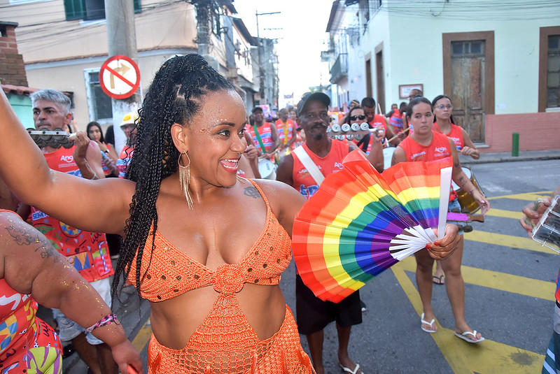 Capa da notícia: Bloco do Social abre oficialmente o carnaval de rua de Angra dos Reis