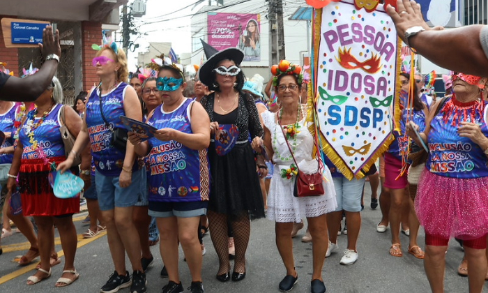 Capa da notícia: Carnaval 2026 começa com inclusão, alegria e valorização da cultura em Angra dos Reis