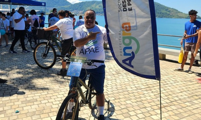 Capa da notícia: Pedalada Down promove a inclusão em Angra