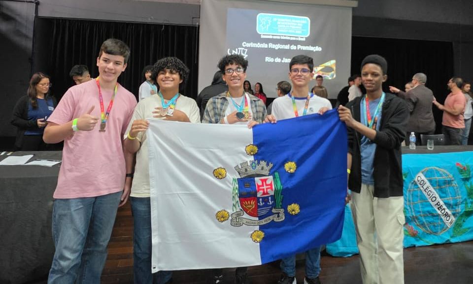 Capa da notícia: Alunos de Angra são premiados na Olimpíada de Matemática das Escolas Públicas