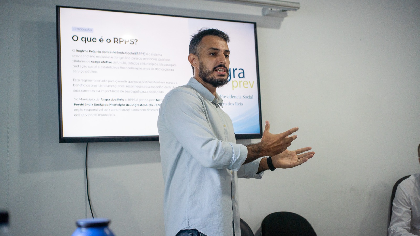 Capa da notícia: Angraprev Presente trata sobre previdência com profissionais do RH