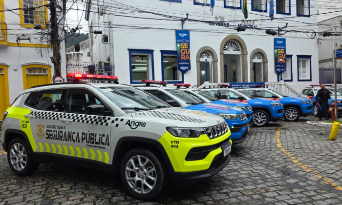 Capa da notícia: Programa Angra Mais Segura ganha reforço de 19 viaturas para a Segurança Pública