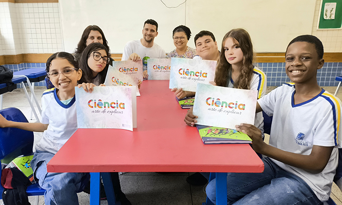 Alunos da UTD Angra participam de livro sobre arte e cincia